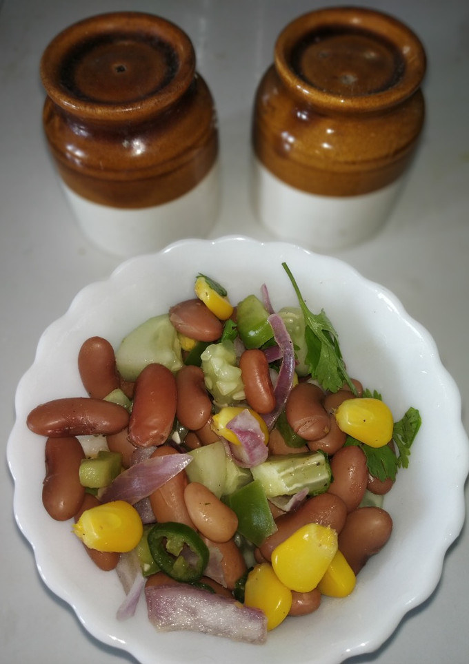ரெட் பீன்ஸ் சாலட் காலை உணவு(Red beans salad recipe in tamil) செய்முறை முக்கிய புகைப்படம்