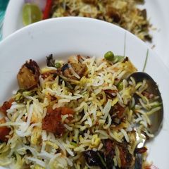 A picture of Hyderabadi veg dum biryani.