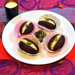 A picture of Homemade Malai Jamun without Maida & White Sugar.
