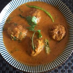 A picture of Cabbage kofta.