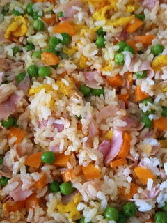 Una foto de Arroz frito 3 delicias