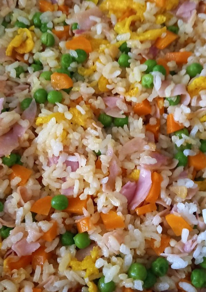Una foto de Arroz frito 3 delicias