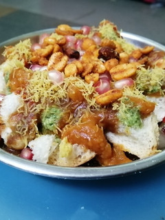 કચ્છી કડક(Kacchi kadak in gujarati recipe) રેસીપી મુખ્ય ફોટો