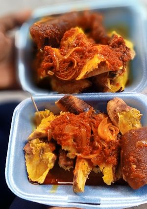 A picture of Roasted Plantain (Boli) + Pomo Sauce.