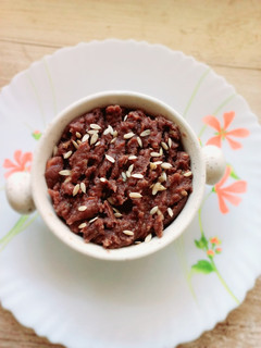 A picture of Chikoo Ragi Halwa.