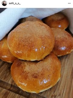Фото Булочки з яблуком та корицею.