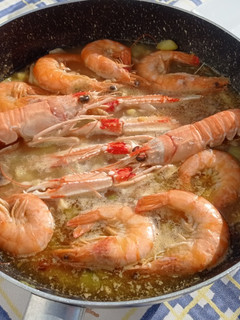 Una foto de Cazuela de pescado y marisco