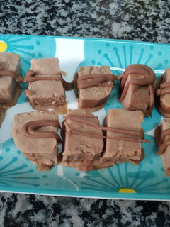 Una foto de Trufas de banana y chocolate