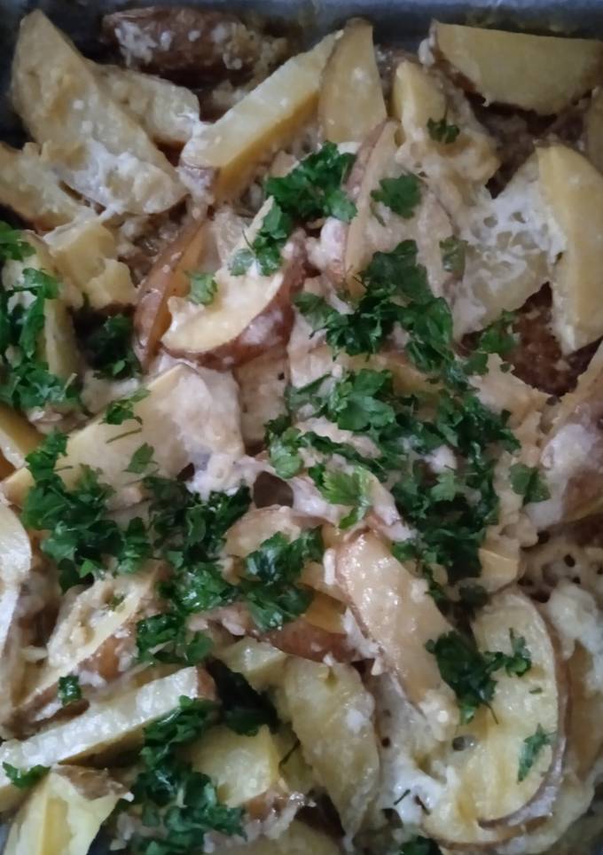 Запечена картопелька з часником 🧄