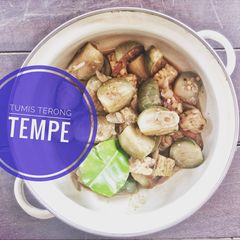 A picture of Tumis terong bulat dan tempe.