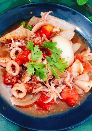 Hình của món Mực xào hành tây cà chua 🍅.