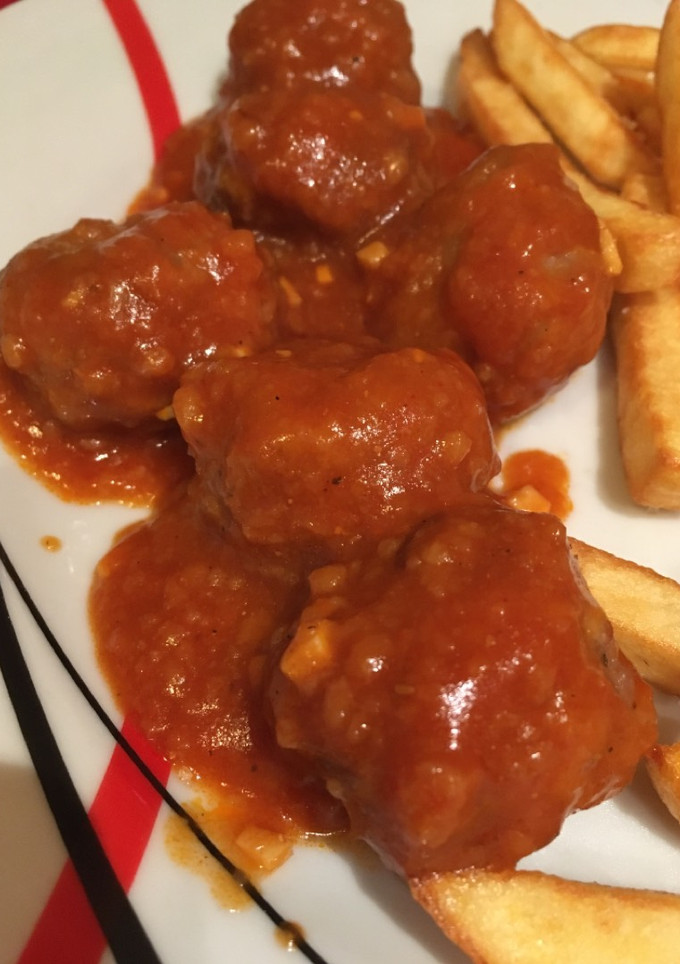 Una foto de Albóndigas en salsa de barbacoa