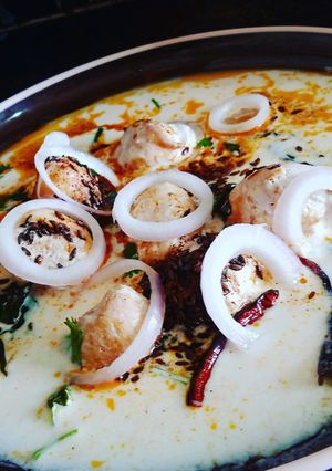 दही फुल्की (Dahi Phulki recipe in Hindi) रेसिपी मुख्य फोटो