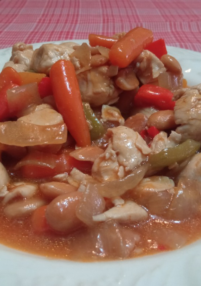 Una foto de Pollo con almendras
