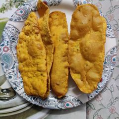 A picture of Fafda.