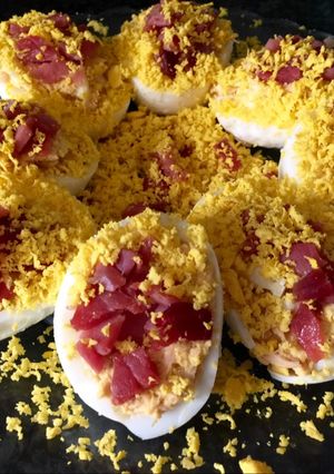 Una foto de Huevos rellenos