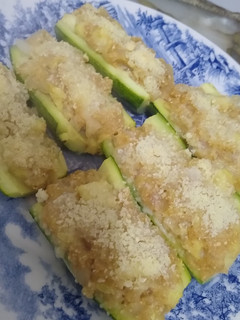 Una foto de Zucchinis rellenos