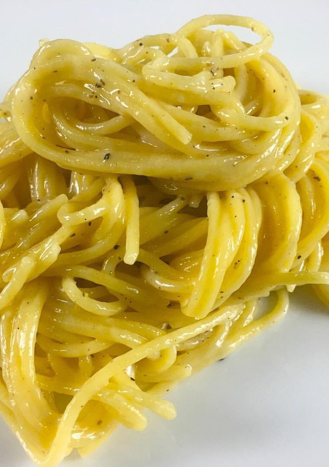 Una foto de Espaguettis Cacio e Pepe!