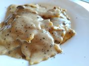 Una foto de salsa para raviolis