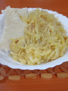 A picture of Steamed cabbage.