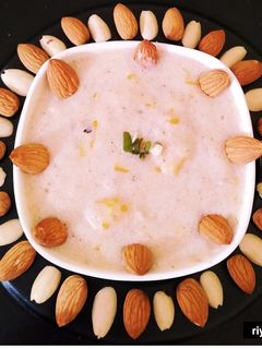 सूजी ऑरेंज खीर (Suji Orange Kheer recipe in Hindi) रेसिपी मुख्य फोटो