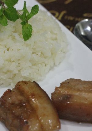 Hình của món Xôi thịt xíu.