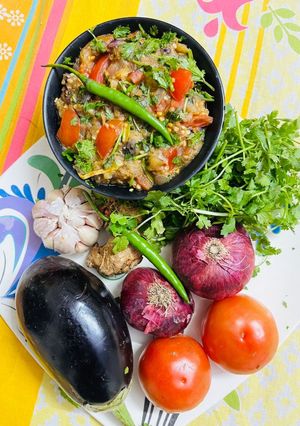 बैंगन का भरता रेसिपी मुख्य फोटो