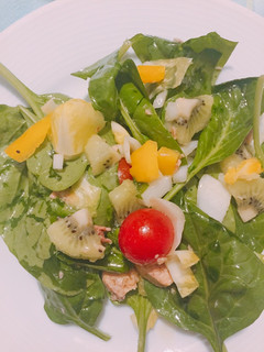 Una foto de Ensalada de espinacas