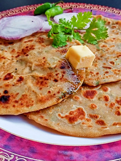 ஆலு பரோட்டா செய்முறை முக்கிய புகைப்படம்