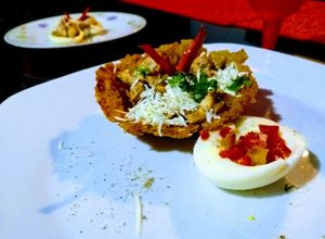 Una foto de Canastilla de plátano con pollo
