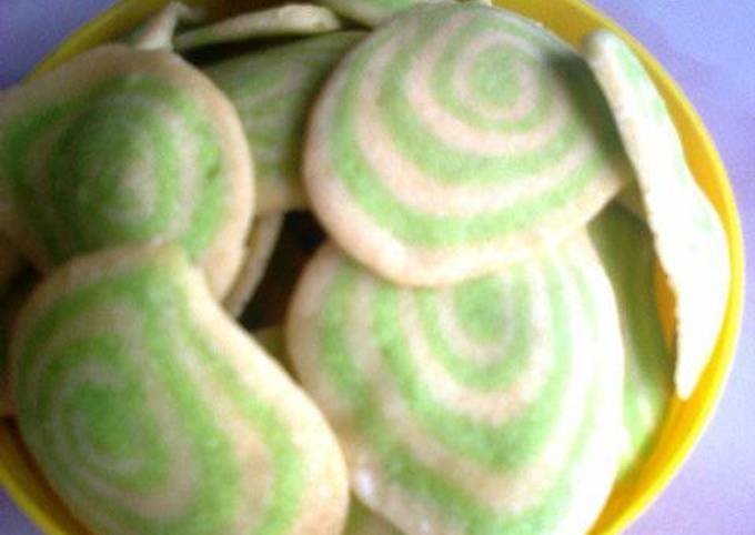Wajib coba! Resep praktis bikin Kuping gajah hidangan Lebaran yang menggugah selera