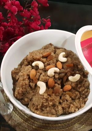 A picture of Khaskhas Ka Halwa.