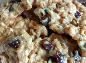 Foto resep Oat Raisin & Chocochip Cookies (eggless, sugarless, no oven)