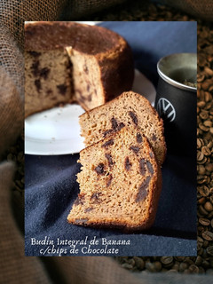 Una foto de Budín Integral de Banana con Chips de Chocolate (EN CACEROLITA DE 18 cm. ESSEN)