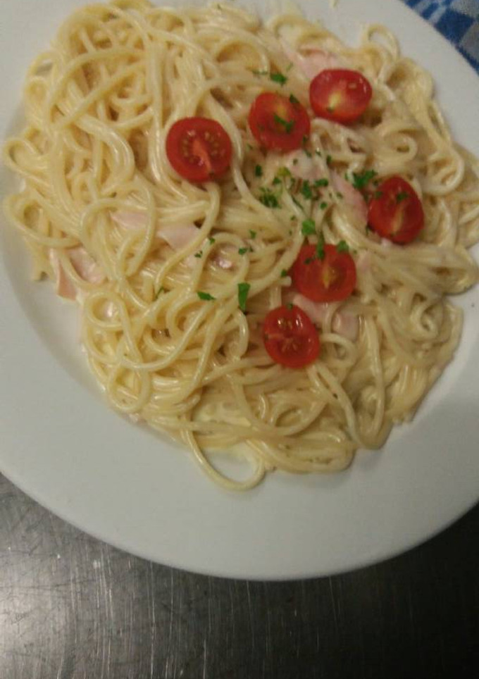 Una foto de Pasta con salsa de nata