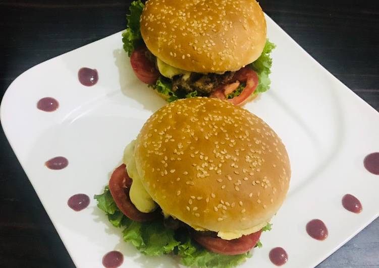 Hot &amp;spicy🥵 Beef 🥩 burger