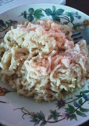 A picture of Garlic Parmesan Ramen.