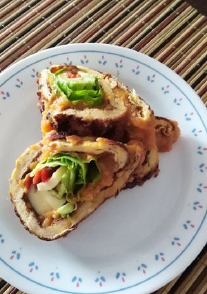 Una foto de Rollos de huevo rellenos con mermelada de 🍅 para el brunch!