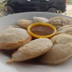 รูปของ Serabi kuah gula merah