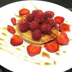 A picture of Pancake Raspberry ala Chef Restu.