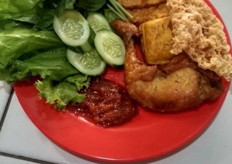 Ayam kremes kang ewok