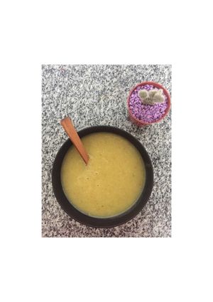 Una foto de Crema de calabacín o zucchini