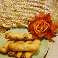 A picture of Spring Rolls.