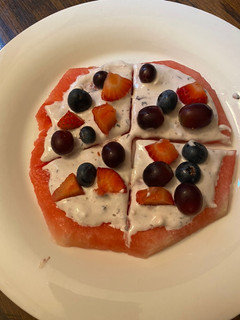 A picture of Watermelon pizza/ fruit pizza.
