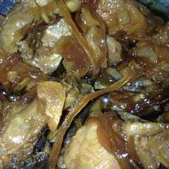 A picture of Ayam Goreng Saos Tiram.