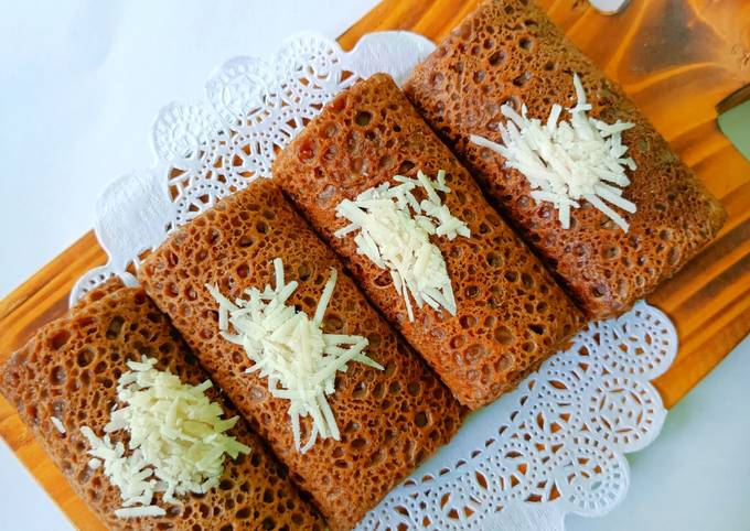 Resep Dadar Gulung Pisang Coklat oleh Mama AL - Cookpad