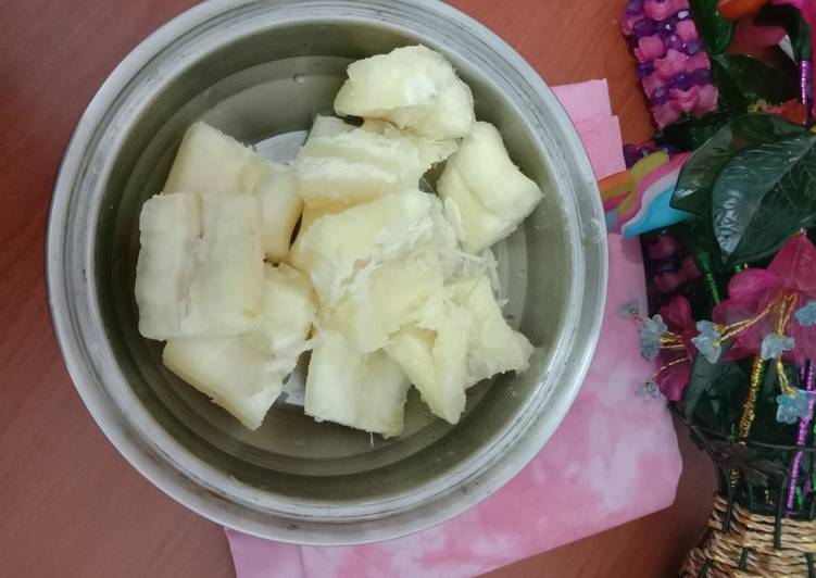 Mudahnya Memasak Singkong Kukus Paling Enak