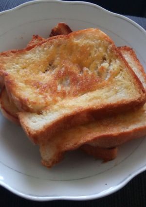 A picture of Roasted bread.