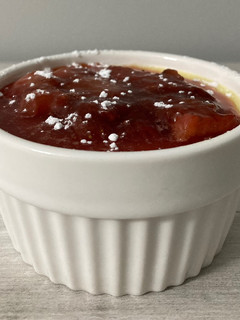 Una foto de Panna cotta de chocolate blanco