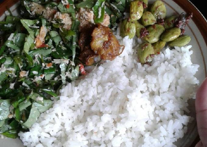 Resep Urap daun simbuk an yang Menggugah Selera